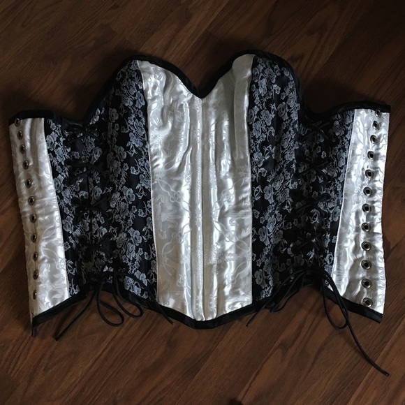 Adjustable black and white lace-up corset - Picture 4 of 8